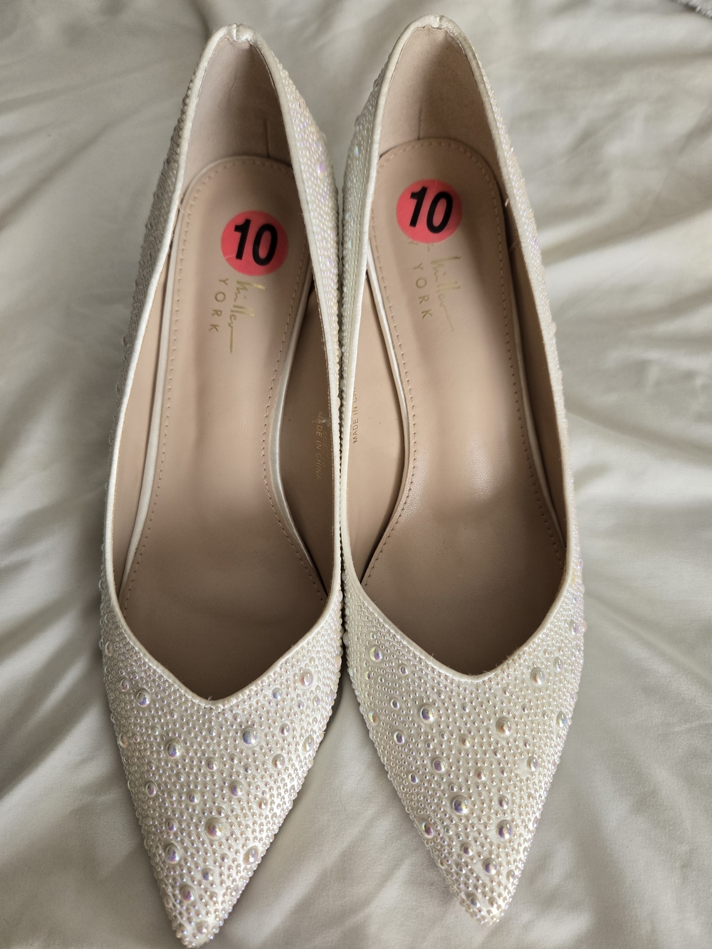 Nicole Miller, Ivory Pumps, Size 10